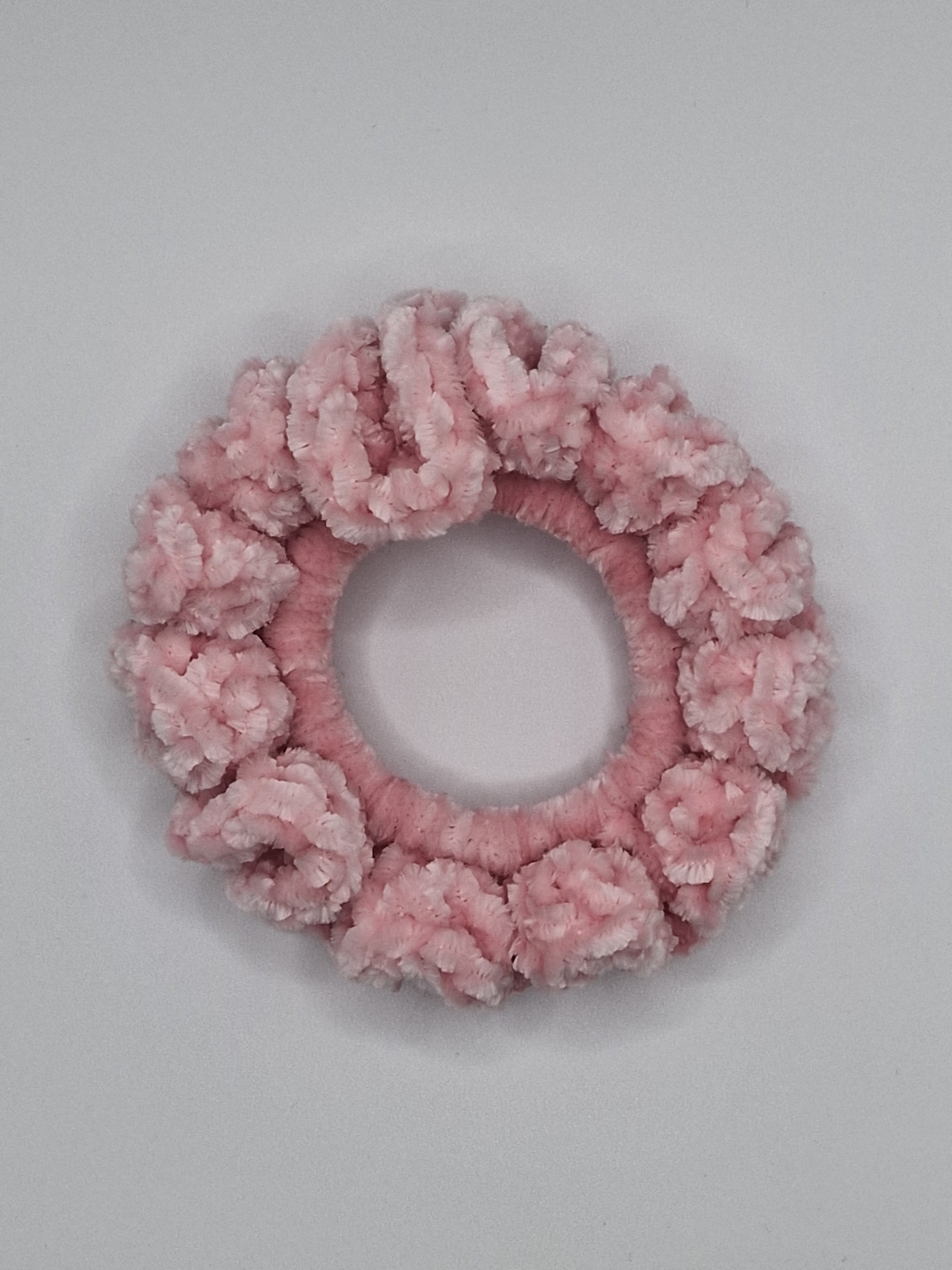 Crochet Velvet Scrunchie: quiet Pink Bernat Baby Velvet Hair Tie