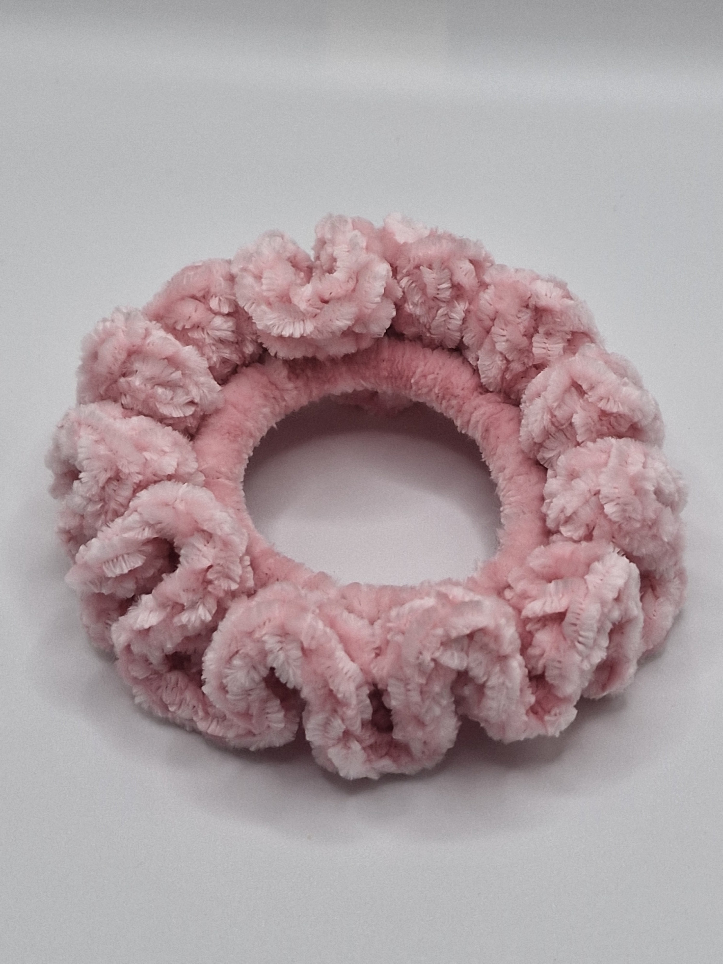 Crochet Velvet Scrunchie: quiet Pink Bernat Baby Velvet Hair Tie