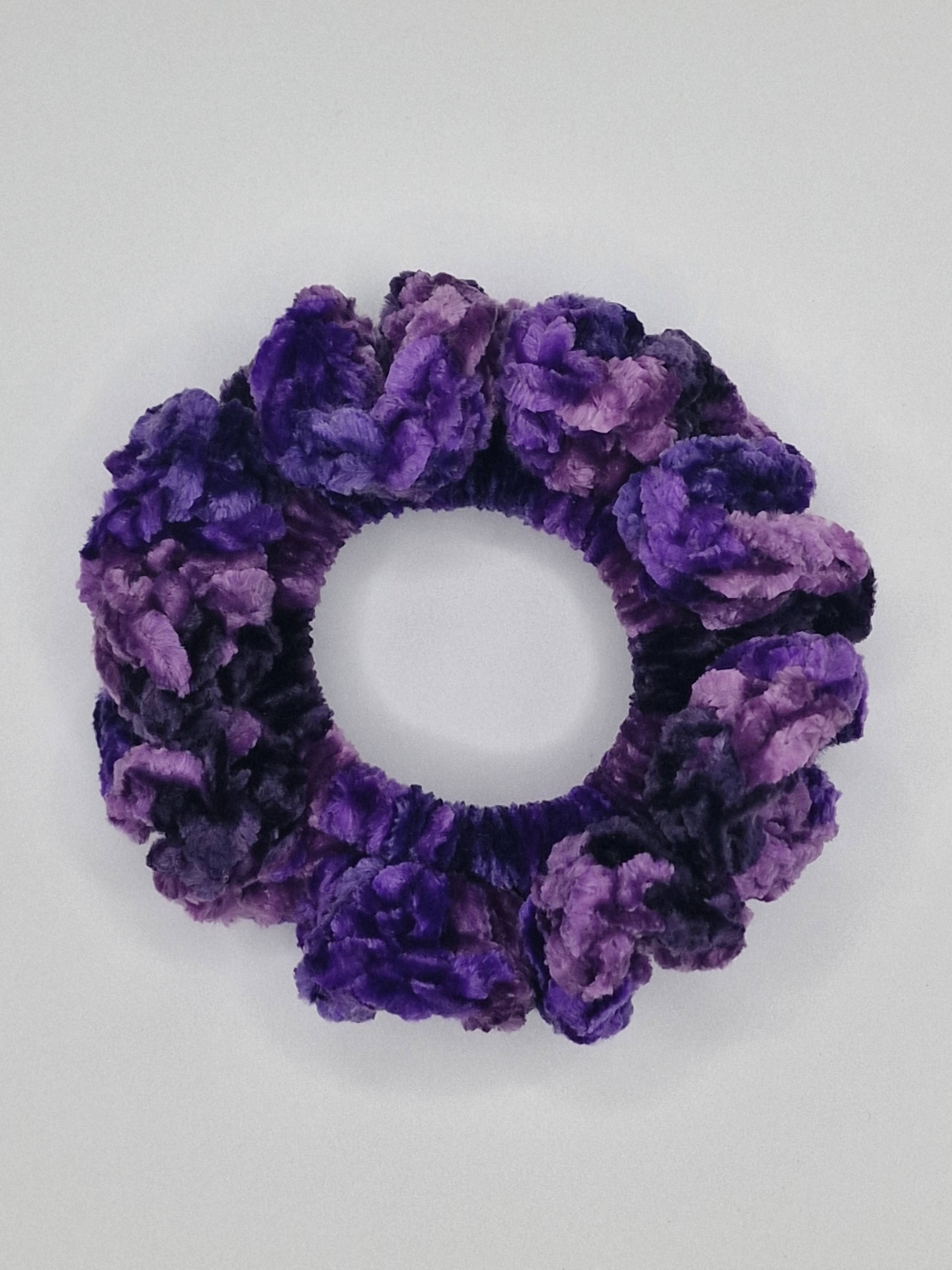 Crochet Velvet Scrunchie: Bernat Crushed Velvet Potent Purple Hair Tie