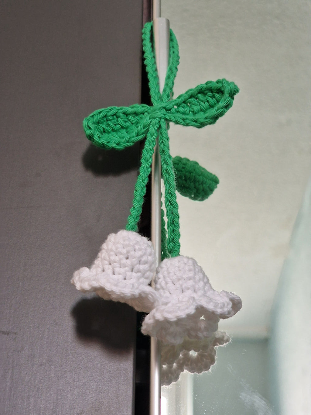 Crochet Lily Car Mirror Charm: Handmade Cotton Hanging Decor